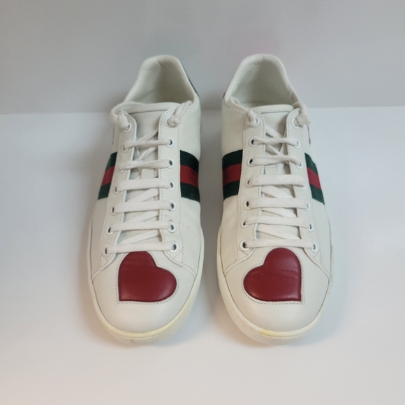 ❌SOLD❌GUCCI SNEAKERS - Picture 4 of 15